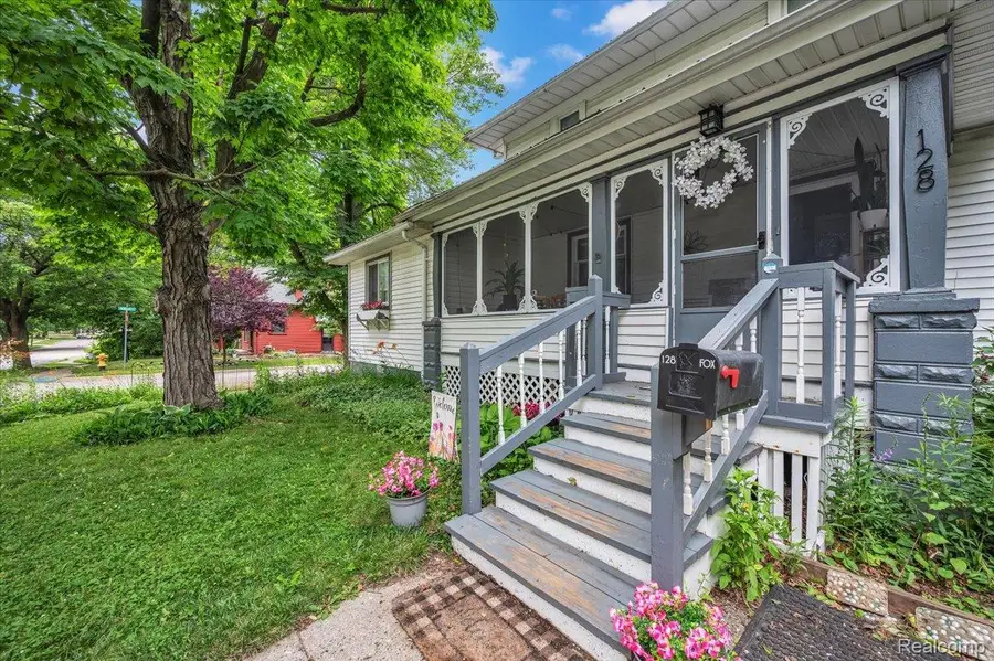128 Fox Street, Lapeer, MI 48446 - #2
