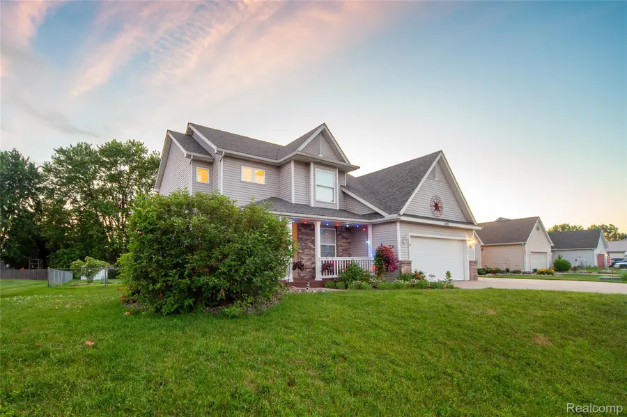 4470 Westedge Way, Burton, MI 48439 - #2