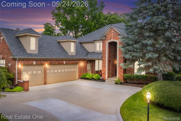 29370 Kennedy Court, FarmingtonHills, MI 48331