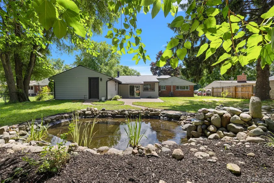 2486 Lafay Drive, West Bloomfield, MI 48324 - #3