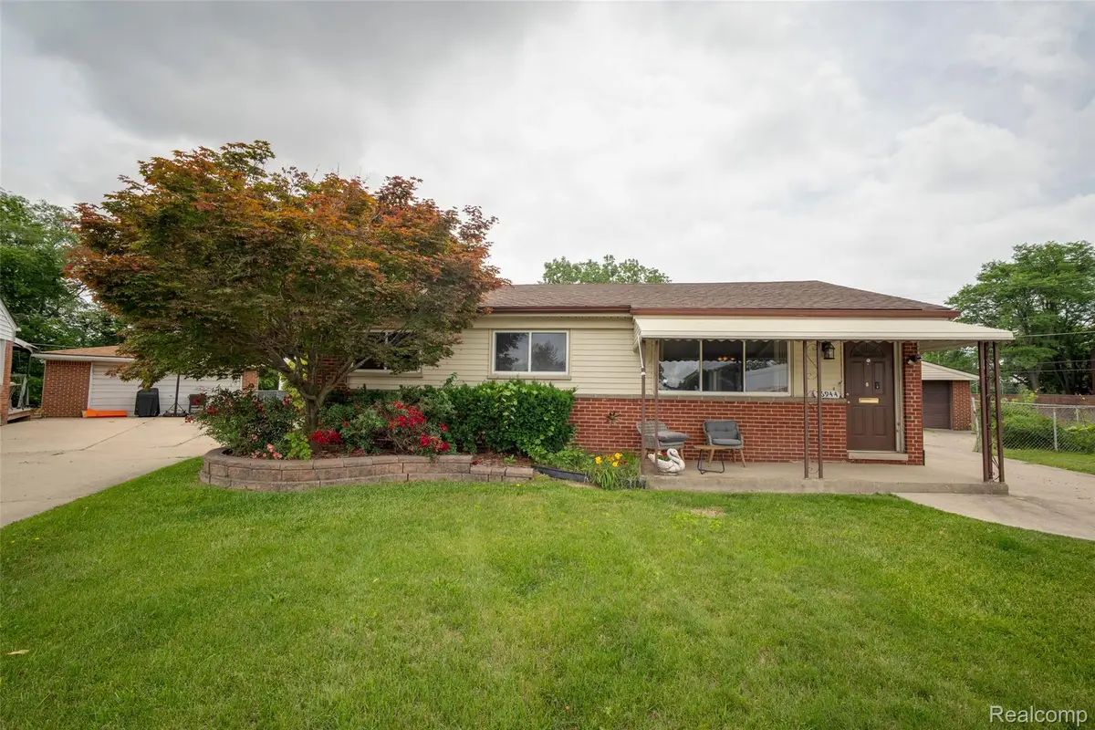 16944 Hans Court, Fraser, MI 48026 - #1