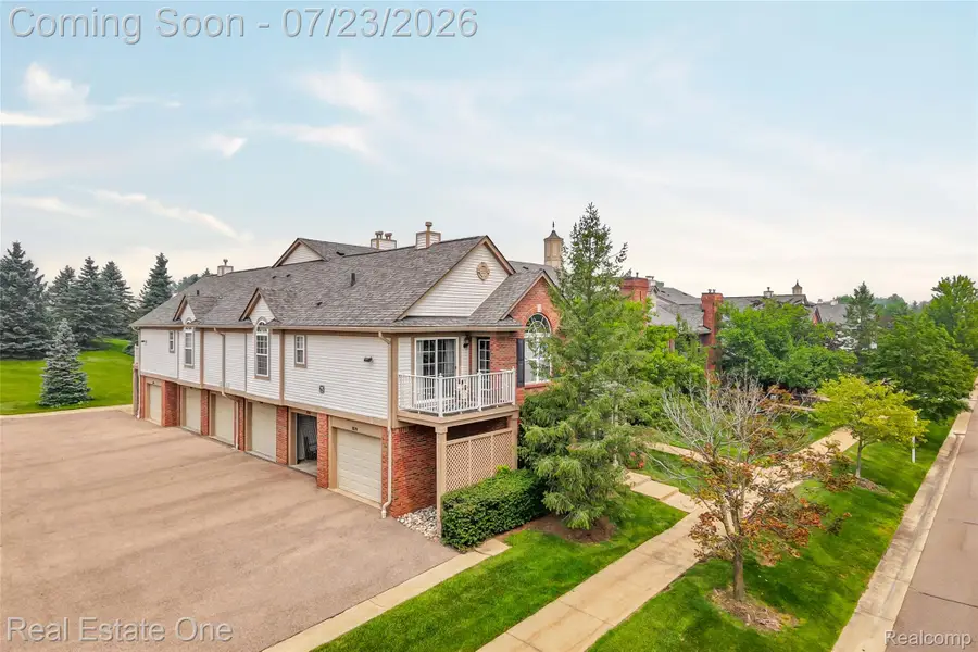 3570 Tremonte Circle S #282, Rochester, MI 48306 - #2