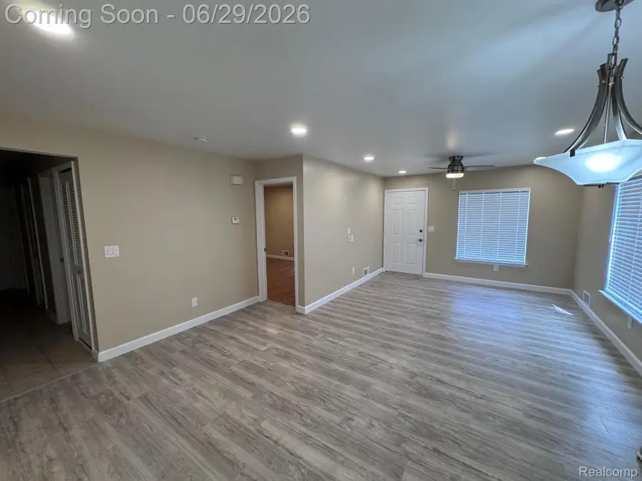 32832 Meadowbrook Lane Lane #18, Warren, MI 48093 - #2