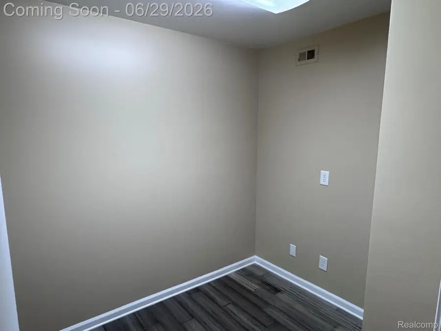 32832 Meadowbrook Lane Lane #18, Warren, MI 48093 - #3