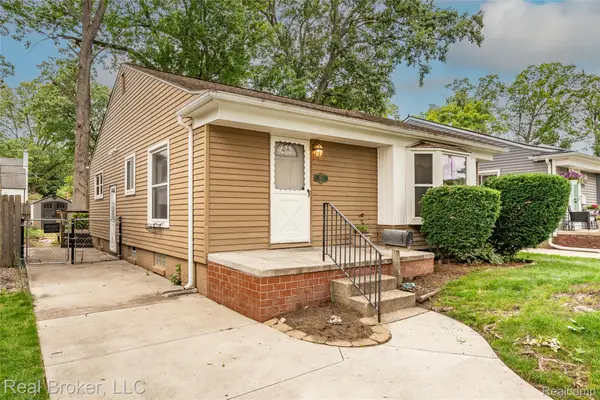 1919 Fern Street, RoyalOak, MI 48073