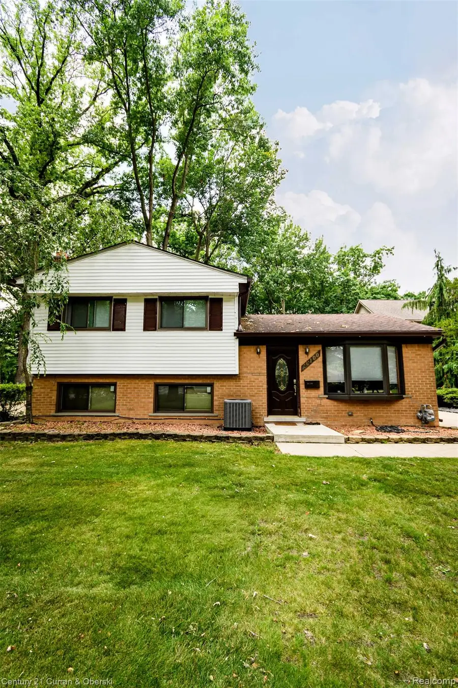 16100 Kennebec Street, Southgate, MI 48195 - #2