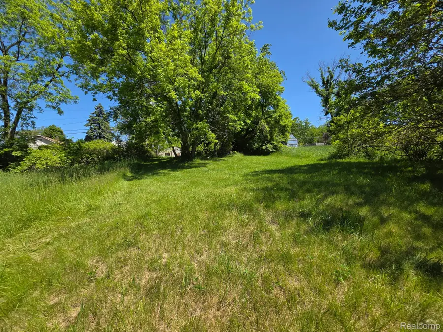 000 Merrimac, Pontiac, MI 48340 - #2
