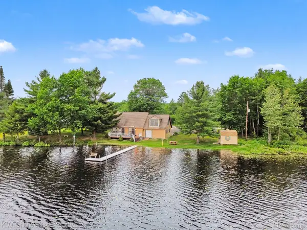 11702 North Old 27 N Old 27, Frederic, MI 49733