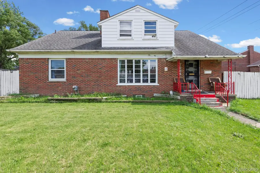 7208 Jackson Avenue, Warren, MI 48091 - #2