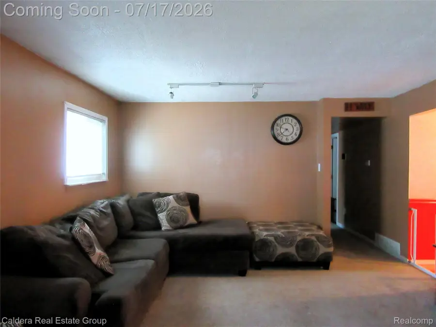 26644 Rialto Street, Madison Heights, MI 48071 - #3