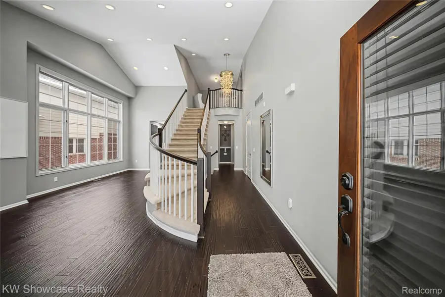 5608 Pembrooke Crossing, West Bloomfield, MI 48322 - #3