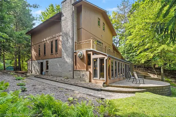 3583 Mitchell Road, Lapeer, MI 48446