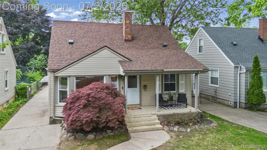 24719 Princeton Street, Dearborn, MI 48124 - #2