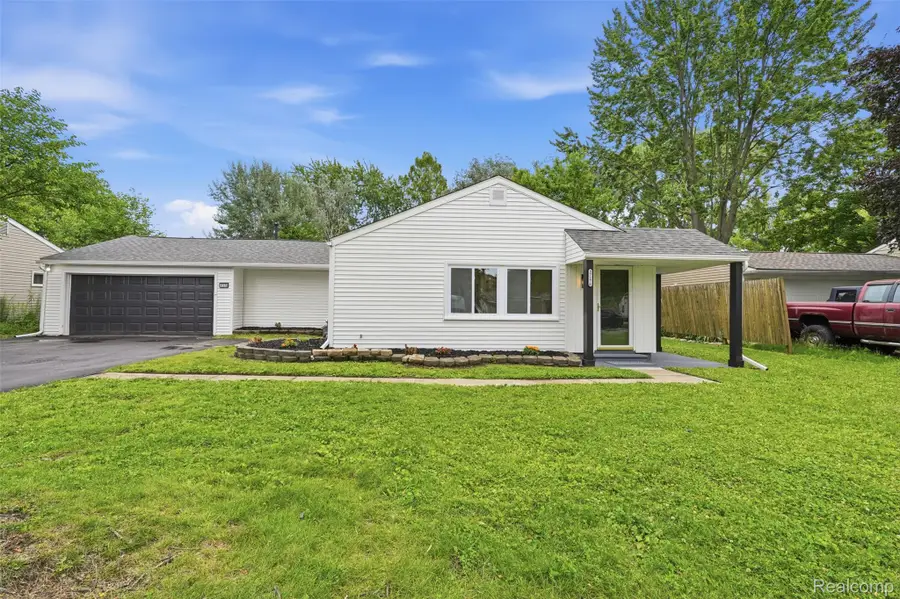 37176 Garvin Street, Clinton Township, MI 48036 - #2