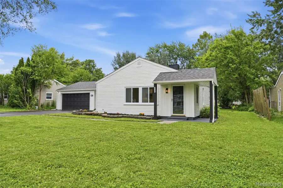37176 Garvin Street, Clinton Township, MI 48036 - #3
