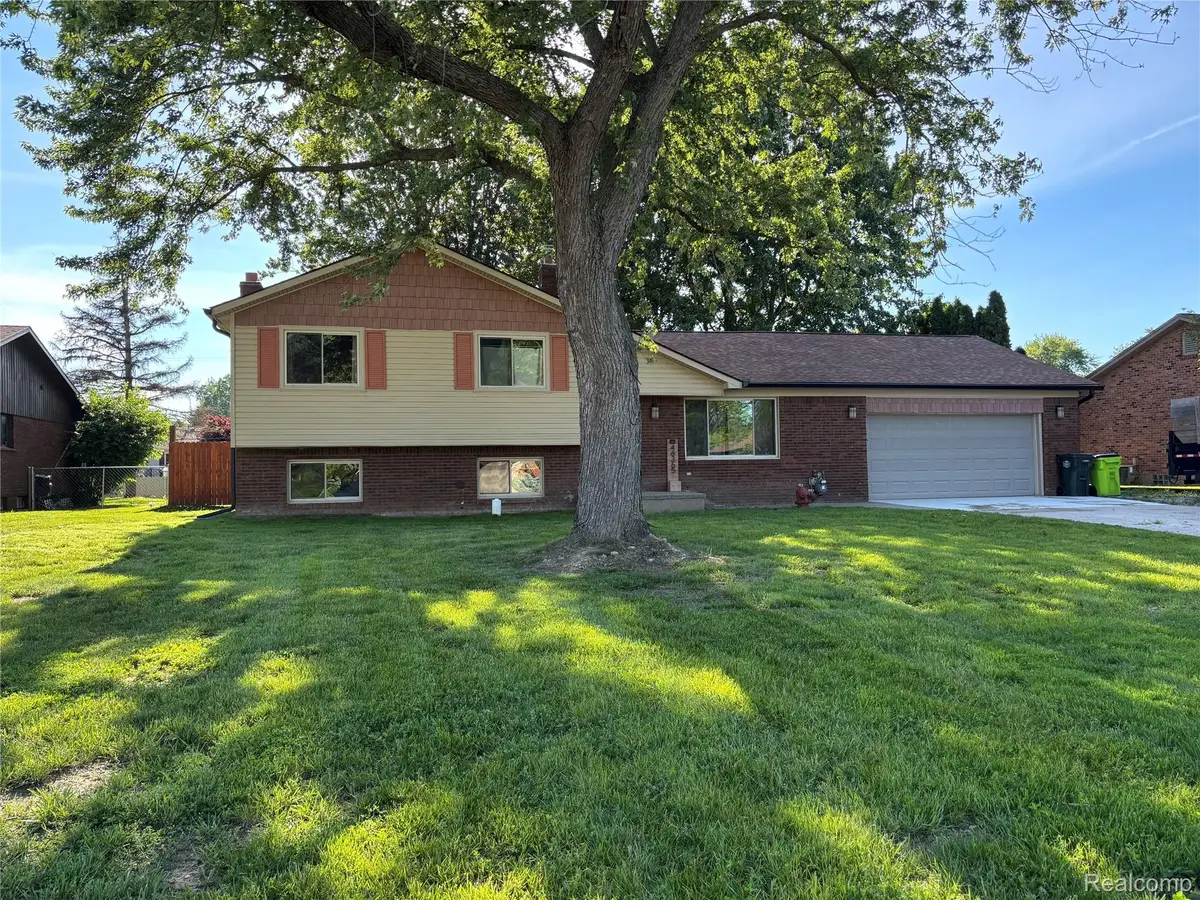 46365 Community Center Drive, Chesterfield, MI 48047 - #1