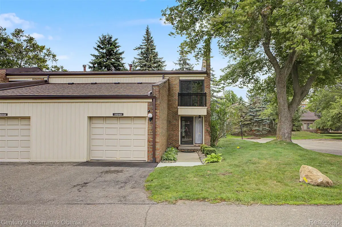 18240 University Park Drive, Livonia, MI 48152 - #1