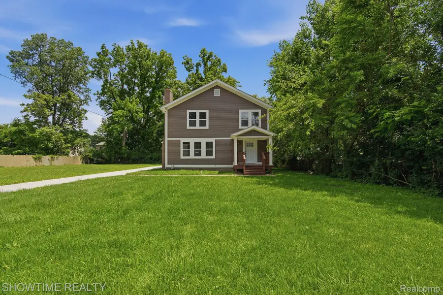 19320 Gaylord, Redford, MI 48240 - #2