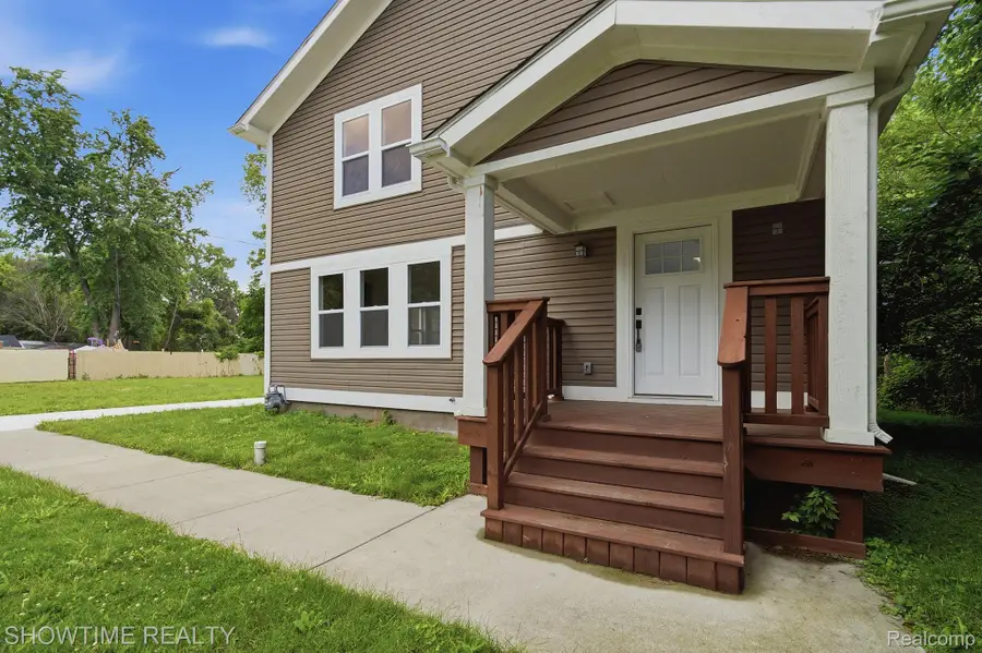 19320 Gaylord, Redford, MI 48240 - #3