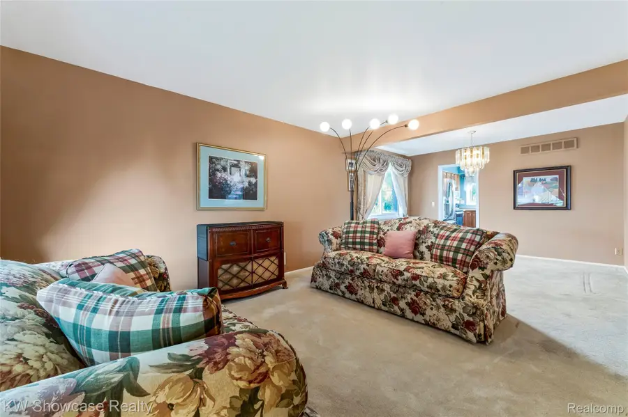 27390 Everett Street, Southfield, MI 48076 - #3