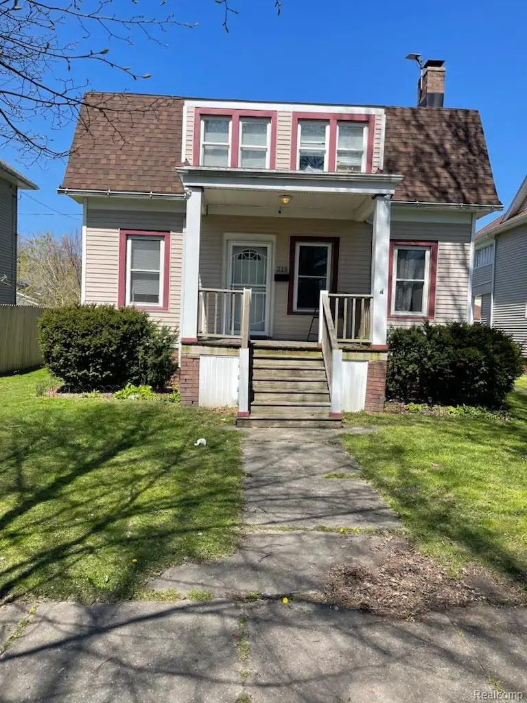 213 S Porter Street, Saginaw, MI 48602 - #1