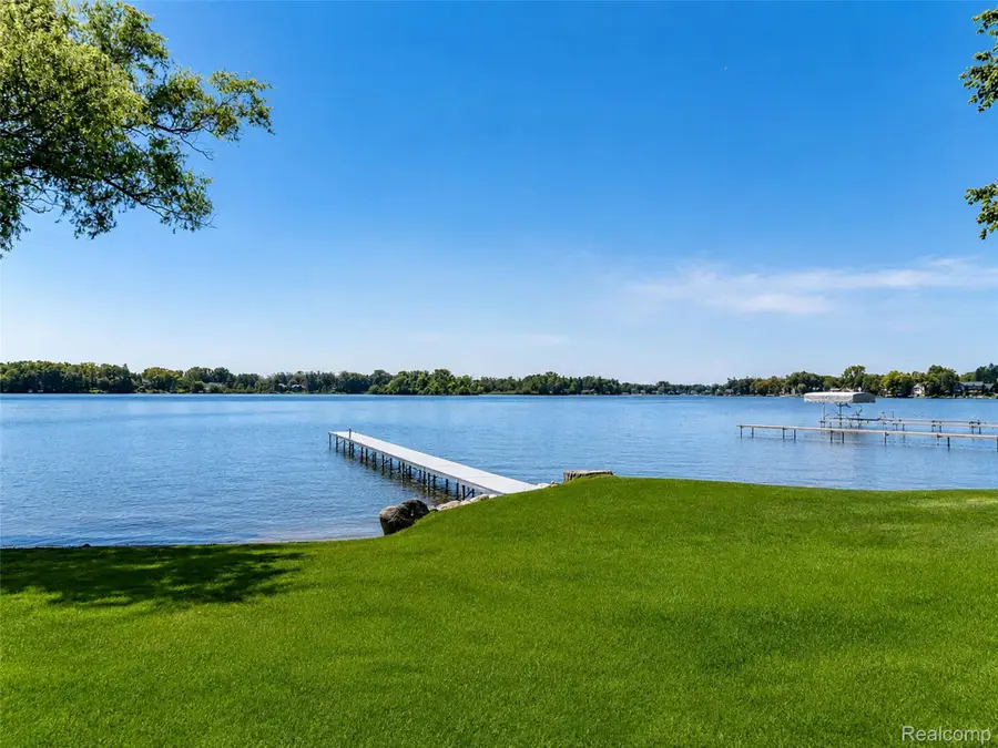 2545 Cedar Key Drive, Lake Orion, MI 48360 - #2