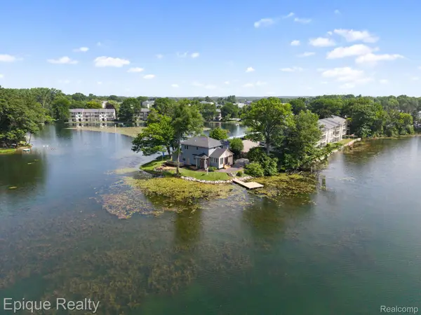800 Kimberly, LakeOrion, MI 48362