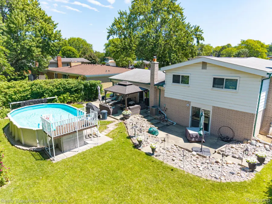 30539 Lund Avenue, Warren, MI 48093 - #3