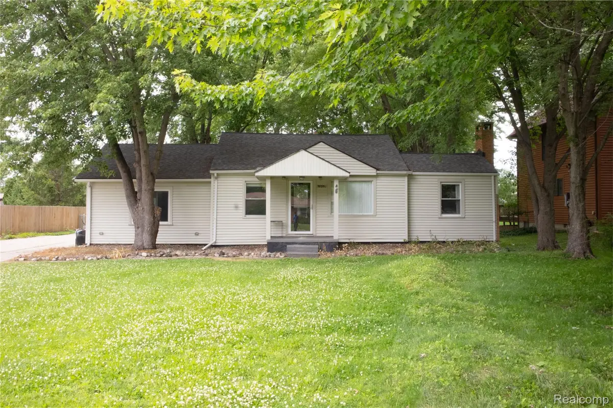39751 Sylvia Street, Harrison, MI 48045 - #1