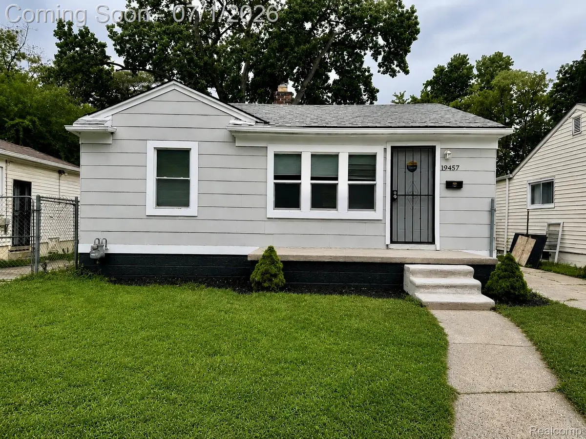 19457 Gilchrist Street, Detroit, MI 48235 - #1