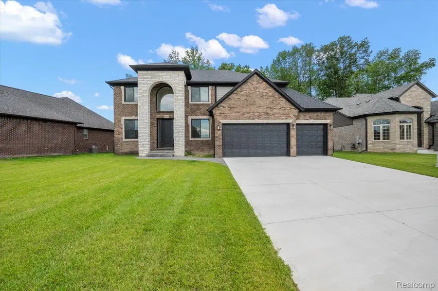 24318 Tullymore Drive, Macomb, MI 48042 - #2