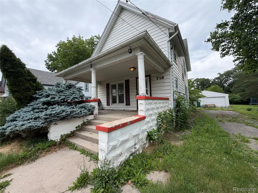 718 River Street, Owosso, MI 48867 - #2