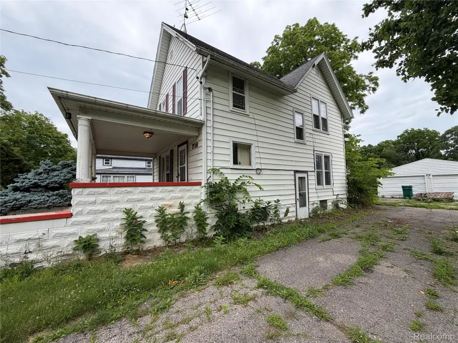 718 River Street, Owosso, MI 48867 - #3