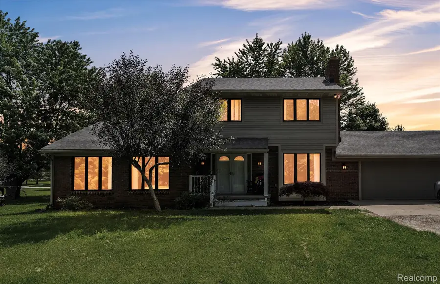 9844 Pine Knob Road, Clarkston, MI 48348 - #2