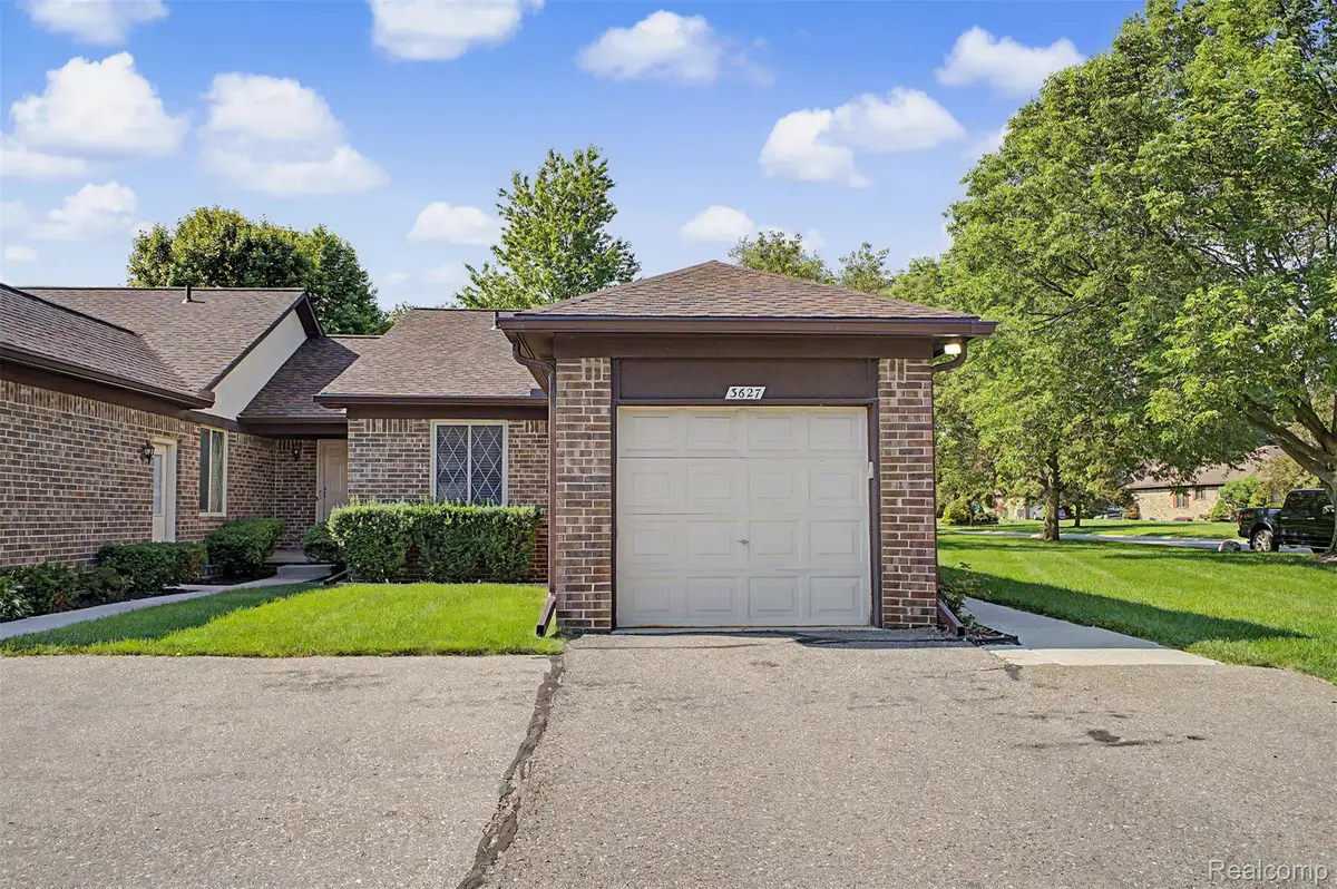 3627 Heritage Parkway, Dearborn, MI 48124 - #1