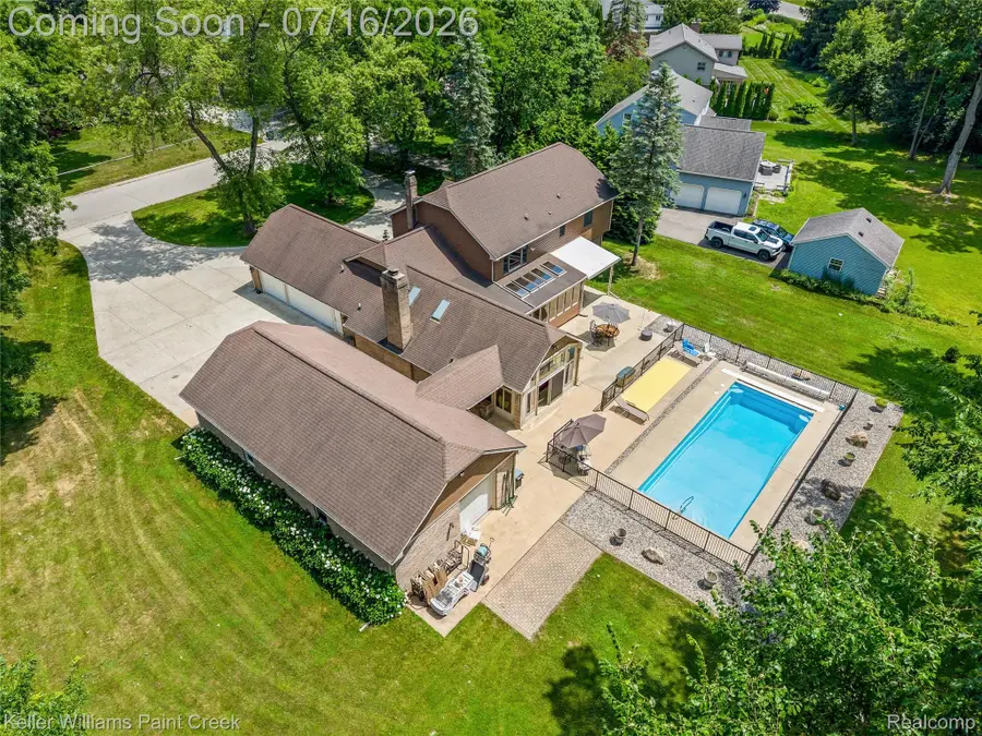 5408 Coral Ridge Drive, Grand Blanc, MI 48439 - #2
