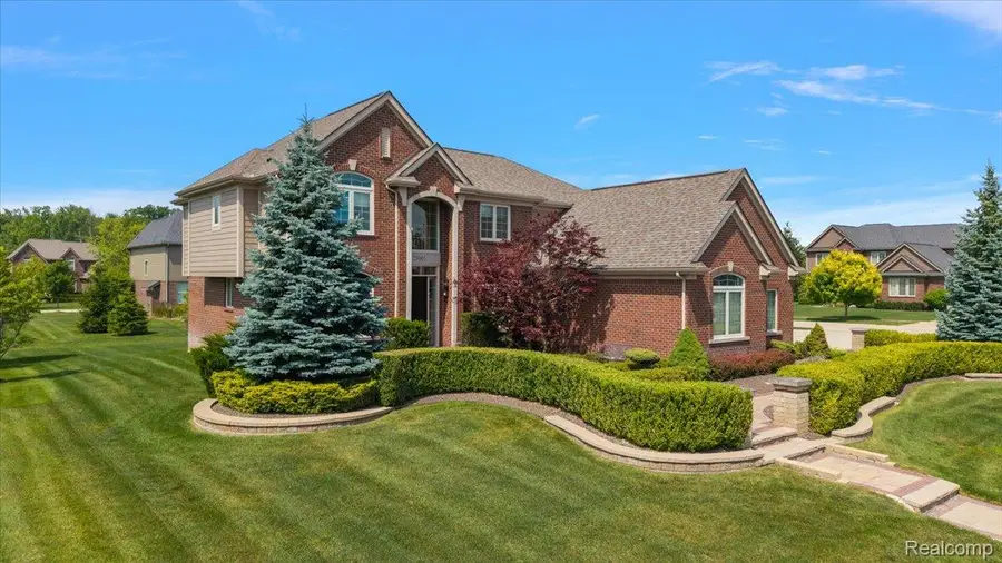 23001 Bentley Drive, Northville, MI 48167 - #3