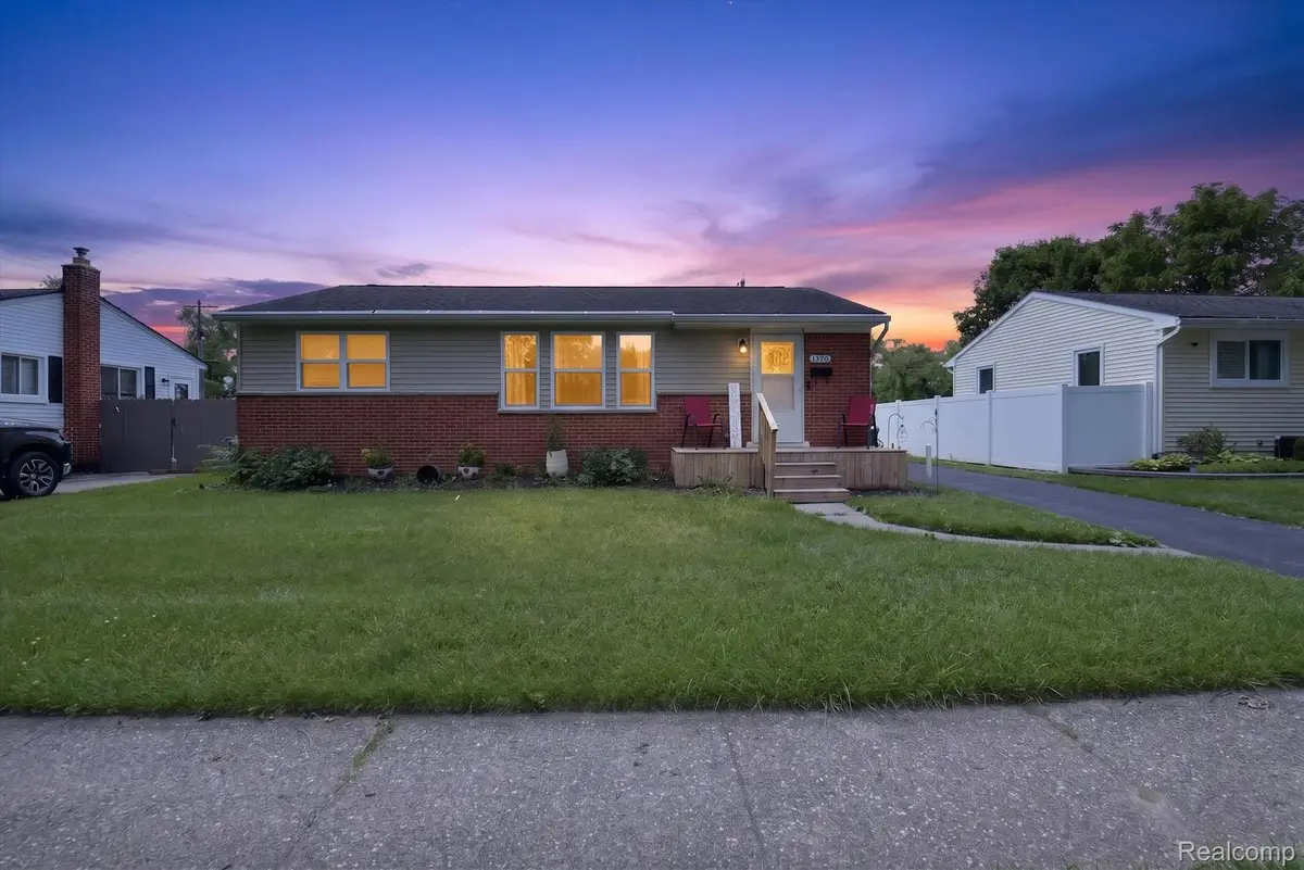 1370 Parkwood Avenue, Ypsilanti, MI 48198 - #1