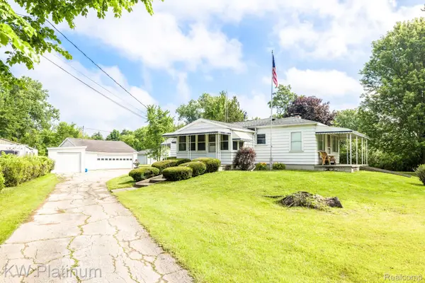 5930 Gratiot Avenue, St, MI 48079
