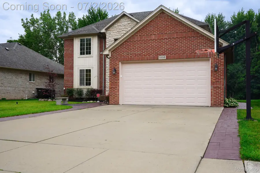 5558 Bedell Road, Sterling Heights, MI 48310 - #3