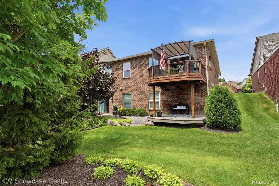 2265 Brigantine, Commerce, MI 48382 - #2
