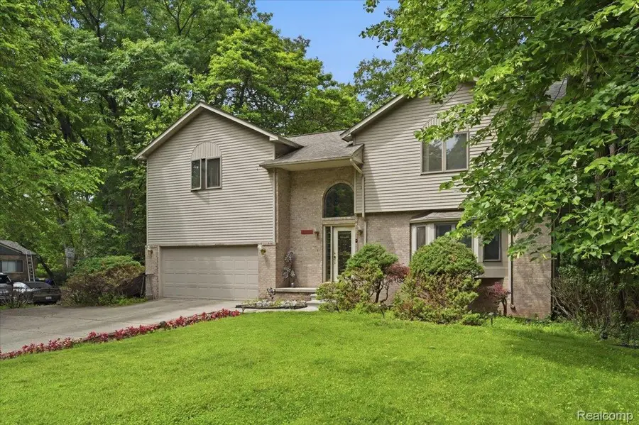 23605 Beech Road, Southfield, MI 48033 - #2