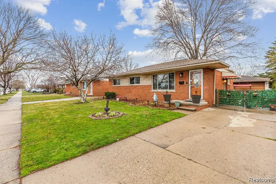 26552 Wagner Avenue, Warren, MI 48089 - #3
