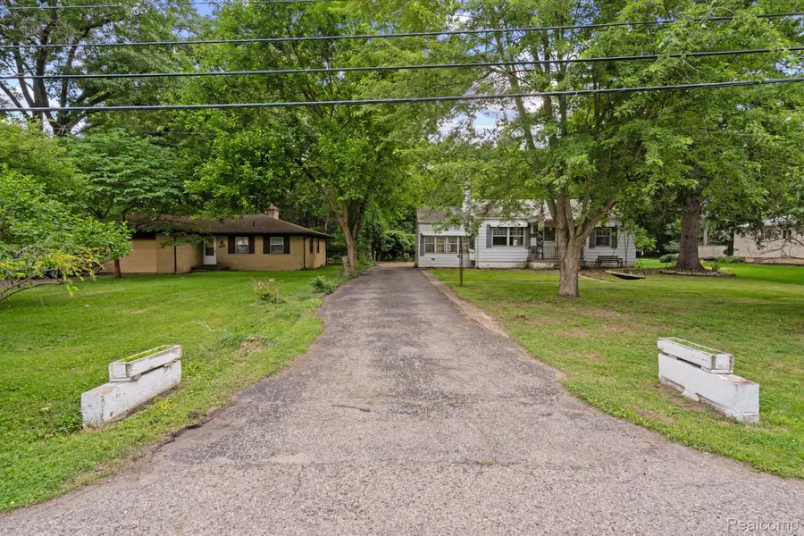 22341 Nancy Avenue, Southfield, MI 48033 - #2