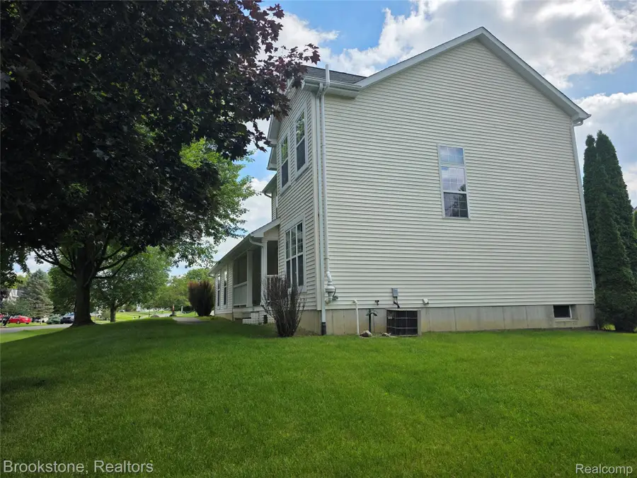 14388 Oak Leaf Trail, Linden, MI 48451 - #3