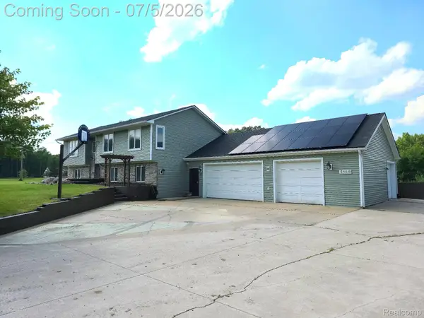 5158 Coldwater Road, Lapeer, MI 48446