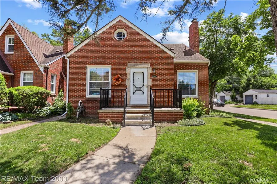 22941 Wilson Avenue, Dearborn, MI 48128 - #3