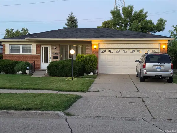 27882 Sutherland Drive, Warren, MI 48088