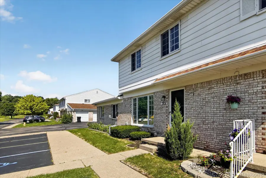 37638 Colonial Drive N, Westland, MI 48185 - #3