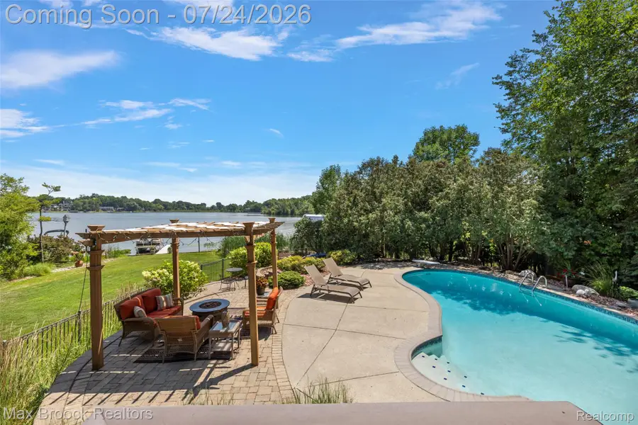 2445 Island View Drive, West Bloomfield, MI 48324 - #3